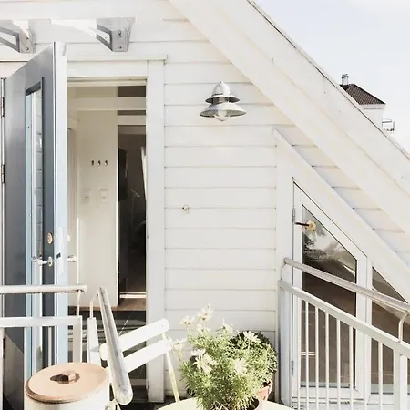 Апартаменти Dinbnb Bryggen *